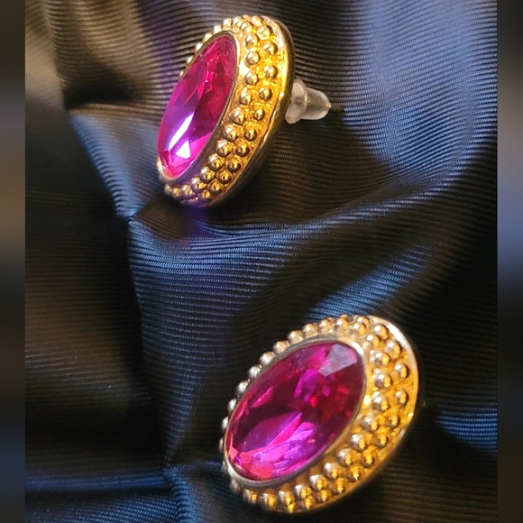 Vintage Swarovski Gold-Tone Oval Pink Crystal Stud Earrings 12.2g - Picture 8 of 16